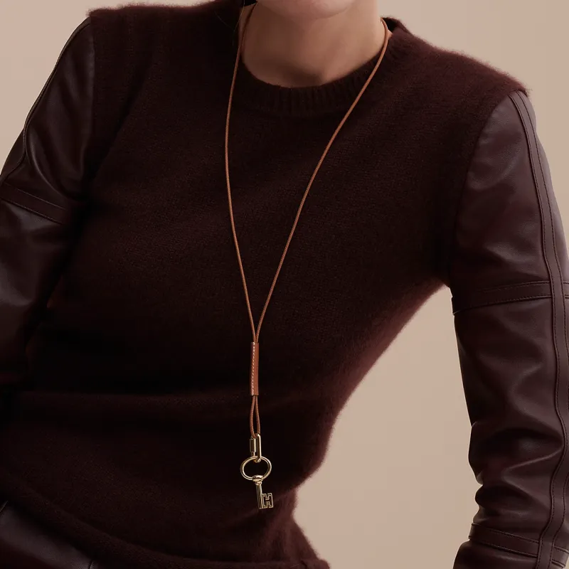 HERMES Pendants Unisex-1