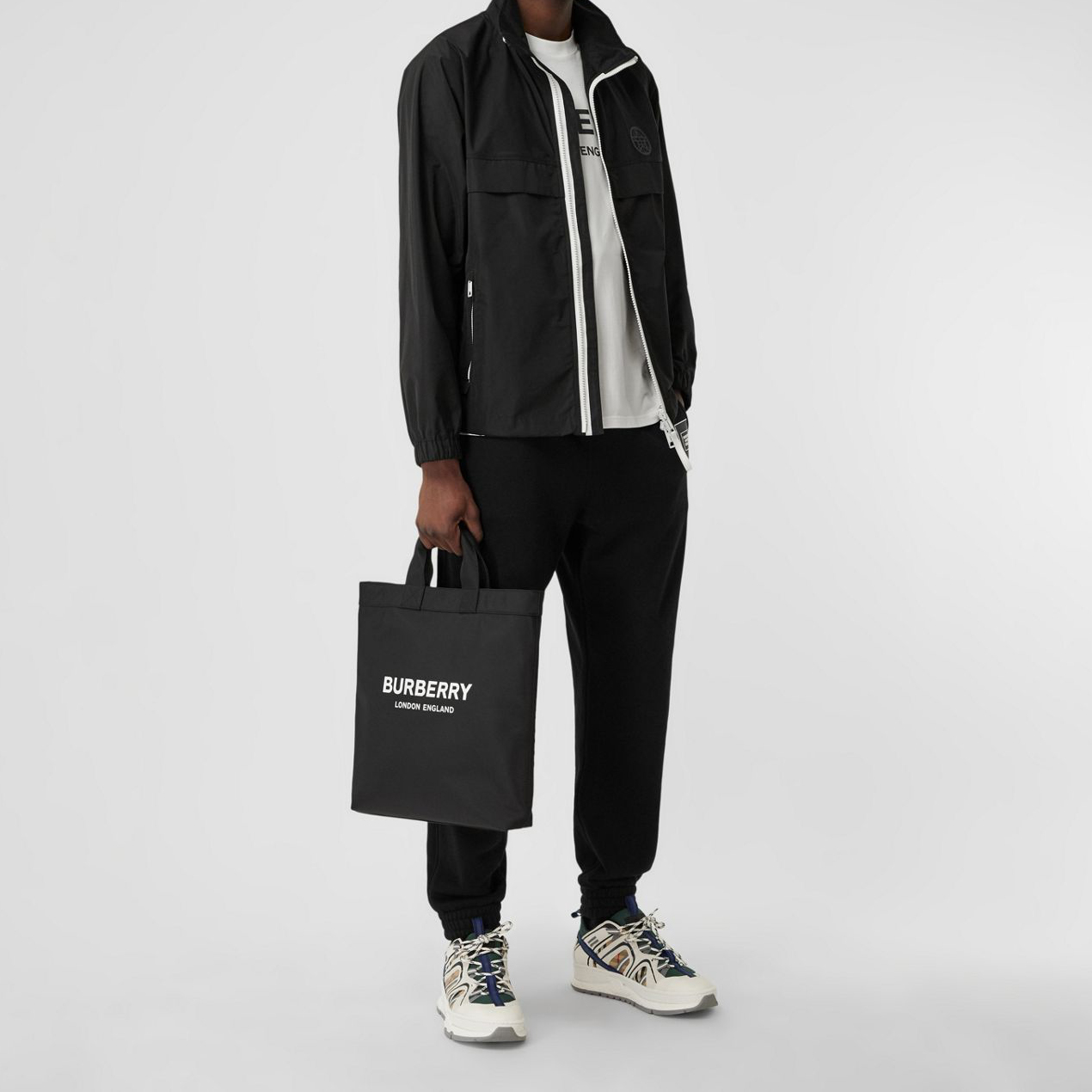 Burberry Logo Print Nylon Tote Bag Black - POIZON