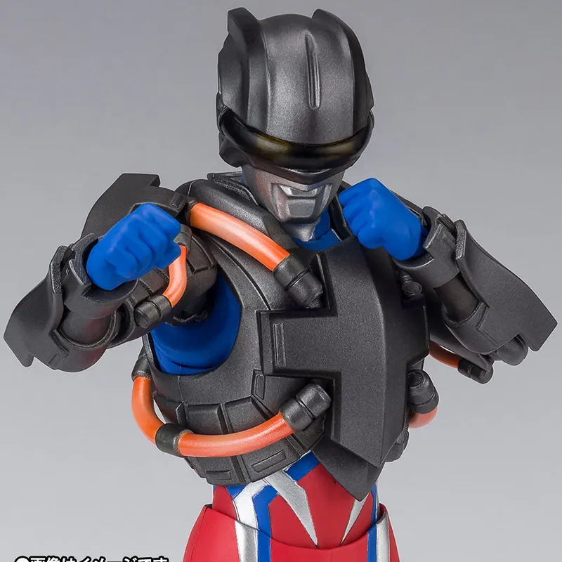 BANDAI Ultraman Zero Ultraman Ginga Battle Collection S.H.Figuarts Training Armor Ultraman Action Figures 15cm-4