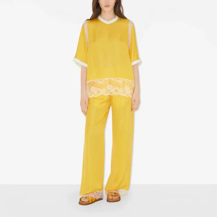 Burberry T-Shirts Women's Dandelion Yellow-1
