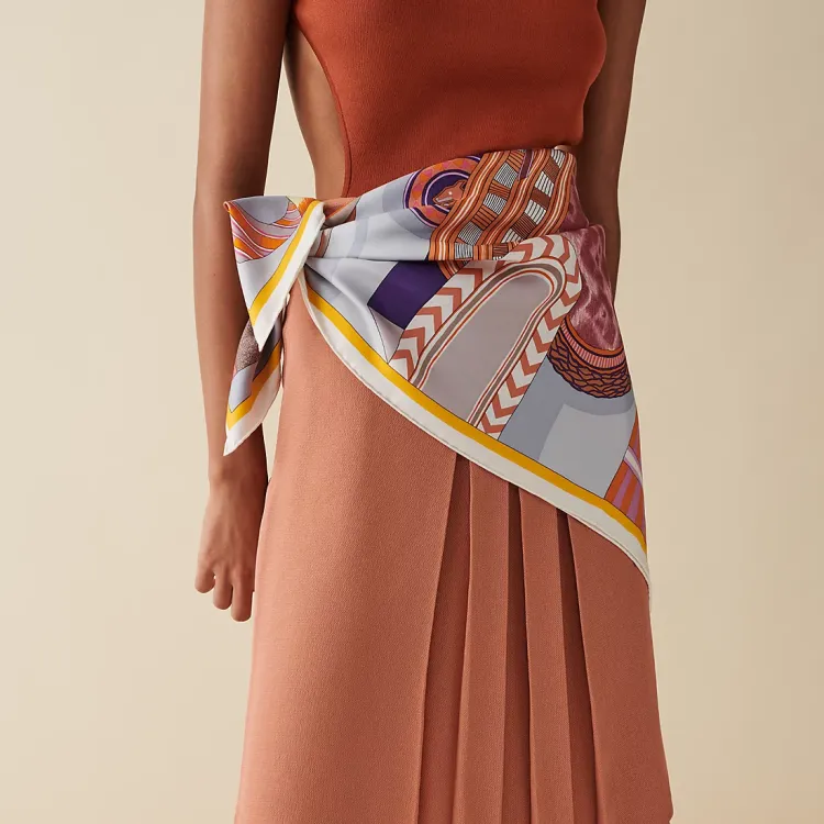 HERMES シルク サスペンダー ネイビー HERMES - HERMES【サスペンダー】シルク100% レザー《音符