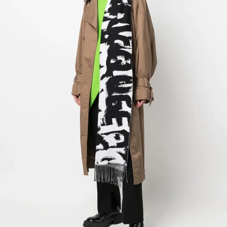 Alexander McQueen Graffiti Logo Print Fringed Scarf-2
