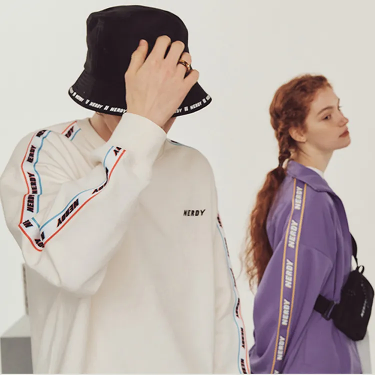 NERDY SS21 Crew Neck Loose Fit Regular Sweatshirt Unisex White-1