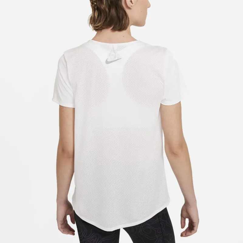 Nike Set-in Sleeve T-Shirt Women's White-4