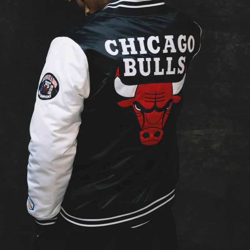 Mitchell & Ness Baseball Jacket Bulls Team Unisex Black White-2