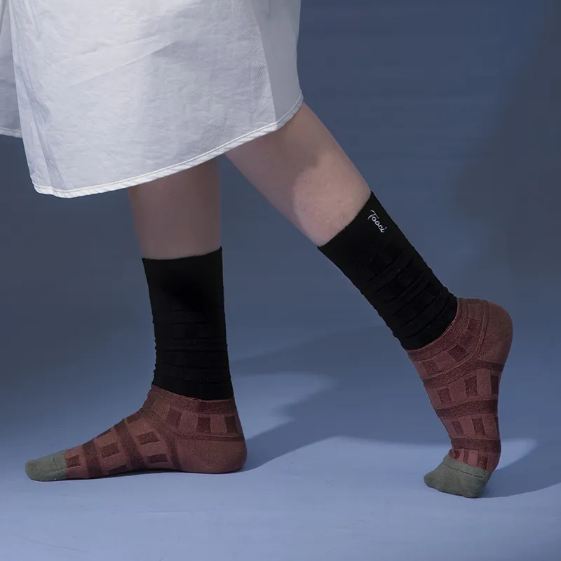 TOOCI Unisex Mid Calf Socks-6