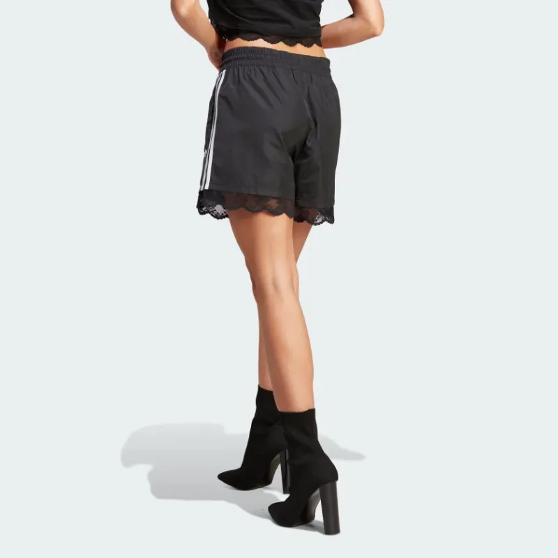 ADIDAS Lace Trim 3S Shorts ショートパンツ adidas Originals “Lace trim 3-Stripes shorts”が2025年 7/1
