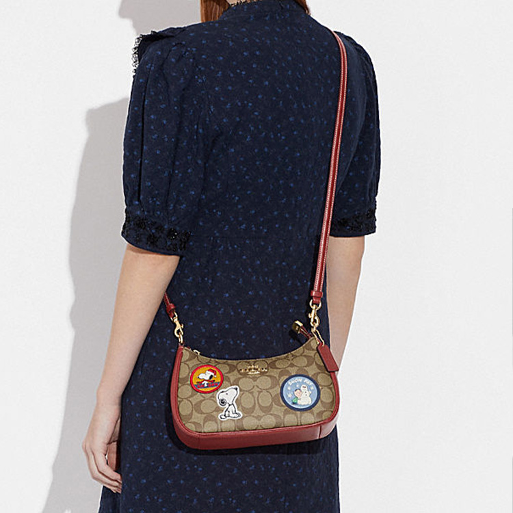 COACH X Peanuts Snoopy Teri 25 Shoulder Bag Bag+Dust Bag COACH X Peanuts Snoopy Teri 25 Shoulder Bag Bag+Dust Bag