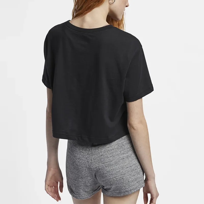 Nike Sportswear Essential Women's Cropped Logo T Shirt-3
