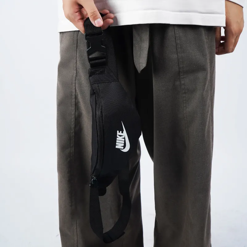 Nike Polyester Fanny Pack Small Size Unisex Black-2