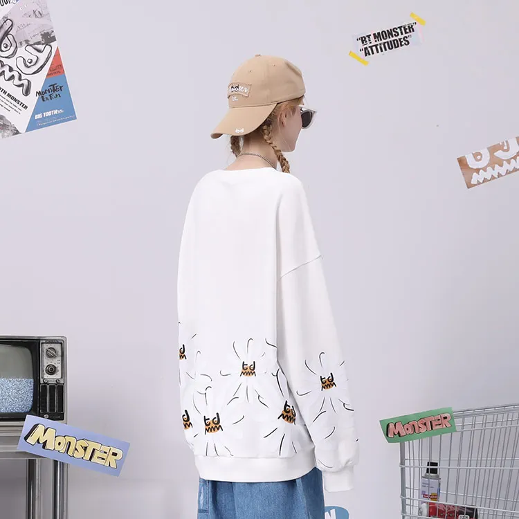 Bt Crew Neck Loose Fit Regular Sweatshirt Unisex White-3