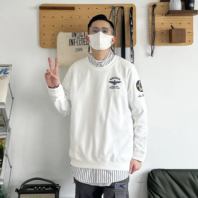 VIP Crew Neck Loose Fit Sweatshirt Unisex White-6