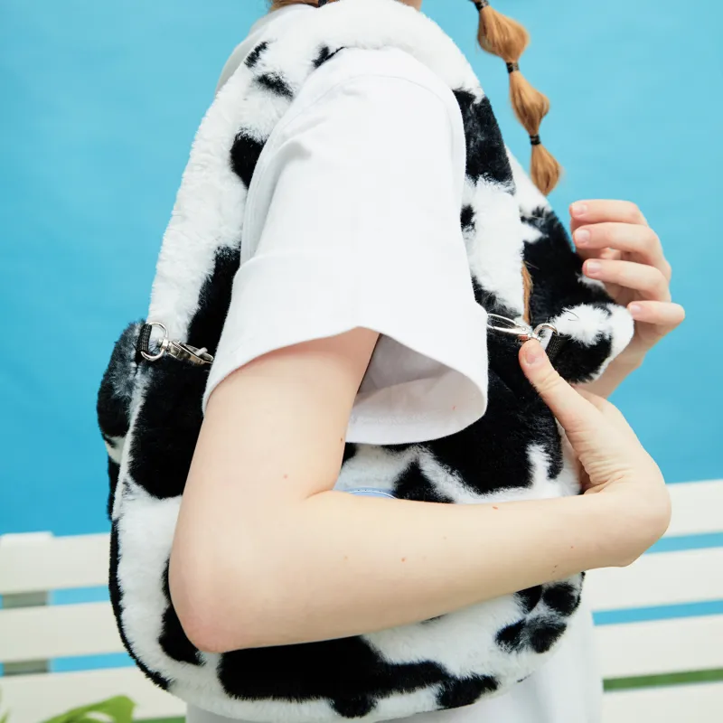 ORIGINAL X YOUTH Rabbit Fur Shoulder Bag Regular Women's Black White-5