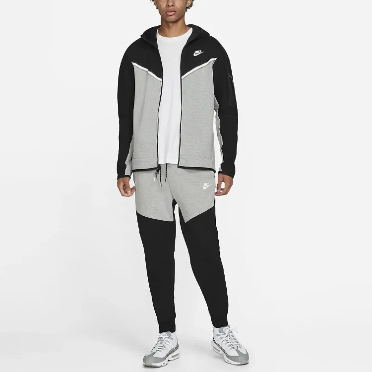 Nike Sportswear Tech Fleece Joggers Black/Dark Grey Heather/White-4
