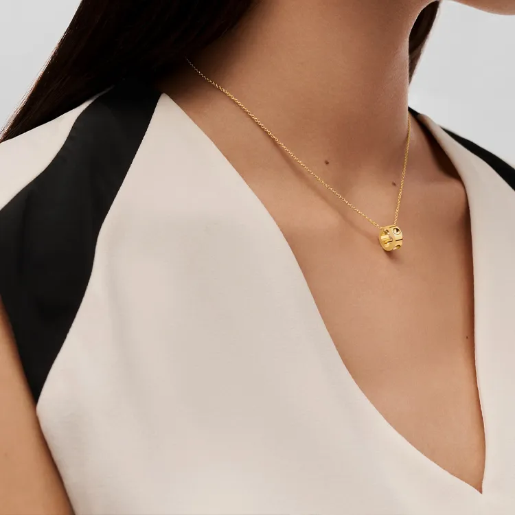 LOUIS VUITTON 18K Gold Necklaces Women's-1