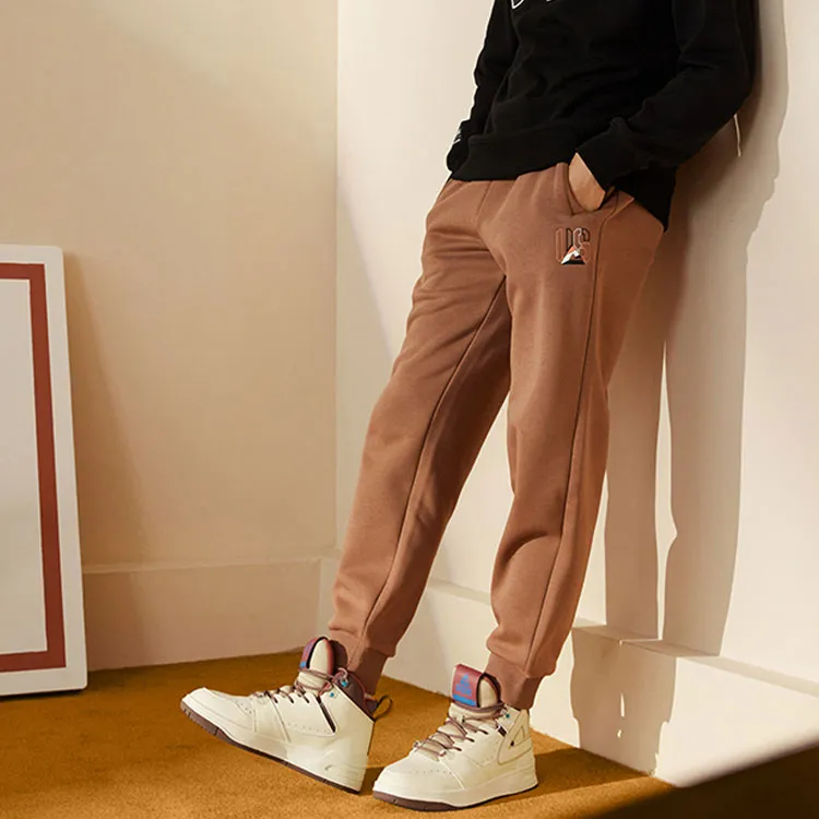 PEAK Knitted Sweatpants Men Dark Brown-2