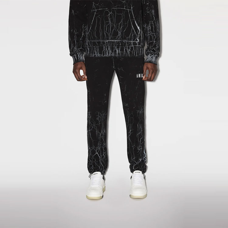 唯一無二の個性を纏う【AMIRI】スウェット AMIRI Cracked Dye Logo Sweatpants - POIZON