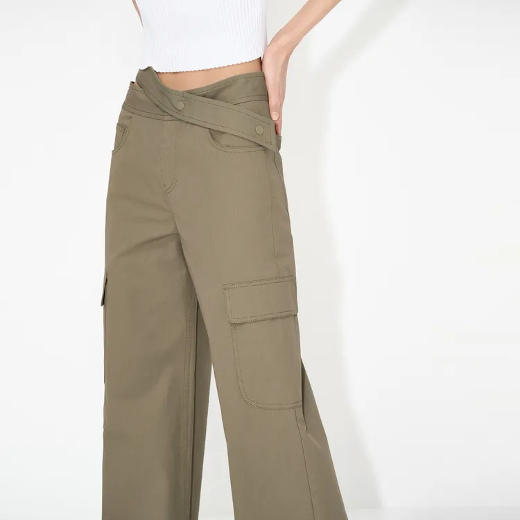 MO&CO Cargo Pants Women's-11