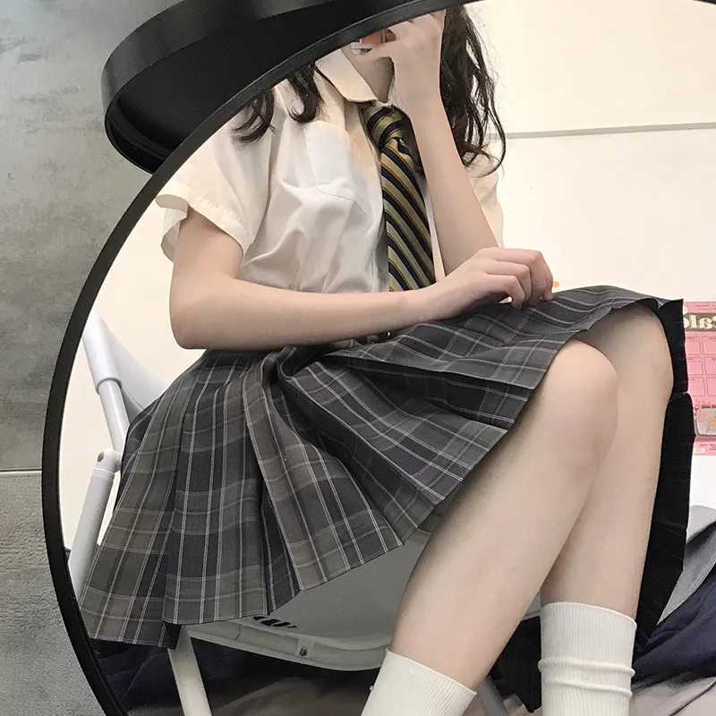 Tokyo Season Casual Short Skirts Women's Carbon Fiber Estate Plaid Skirt-8