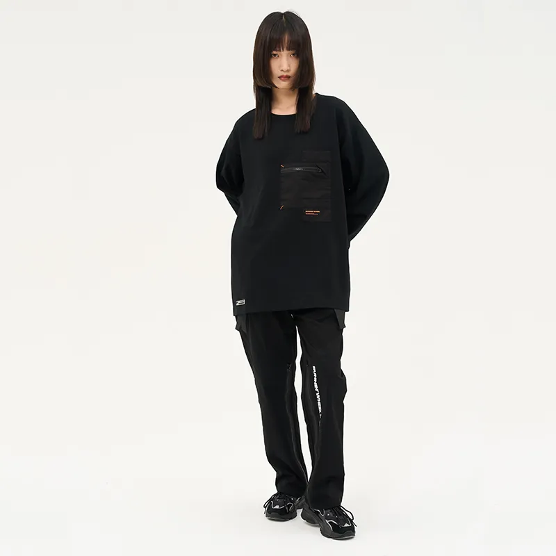 RUNNINWHEEL Crew Neck Loose Fit Sweatshirt Unisex Black-2