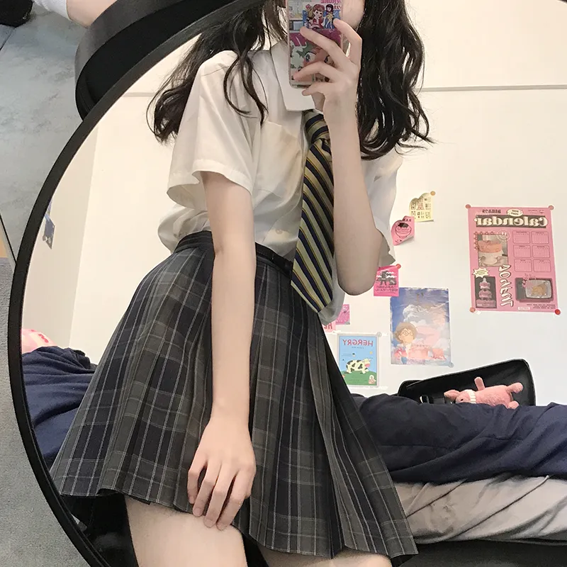 Tokyo Season Casual Short Skirts Women's Carbon Fiber Estate Plaid Skirt-12