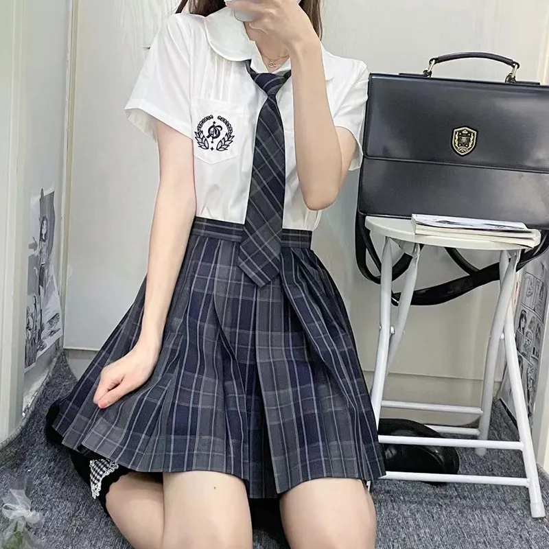 Tokyo Season Casual Short Skirts Women's Carbon Fiber Estate Plaid Skirt-44