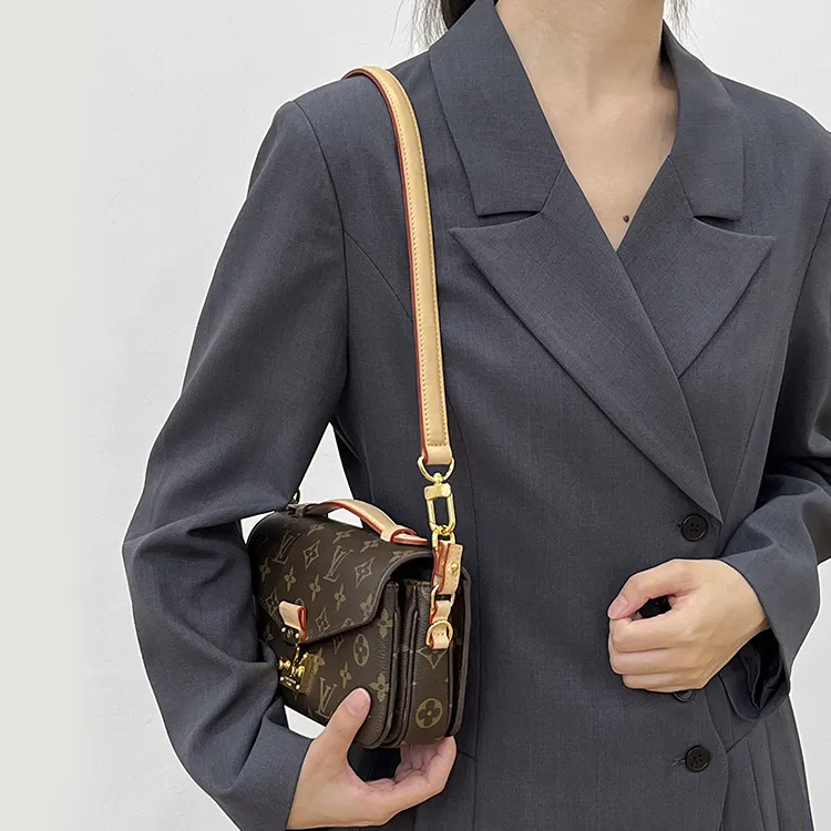 Ingenuity Handmade Vegetable Tanned Leather Messenger Bag With Shoulder Strap Women's Brown-2