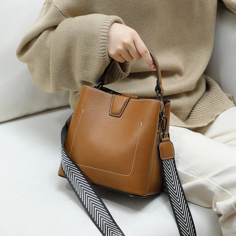 VINEY Cow Leather Handbag, Crossbody Bag, Shoulder Bag, Bucket Bag Medium Size Women's Caramel-1