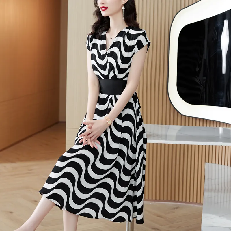 EIDOLON GRAIN Short Sleeved Dresses Women's Black White Stripes-4