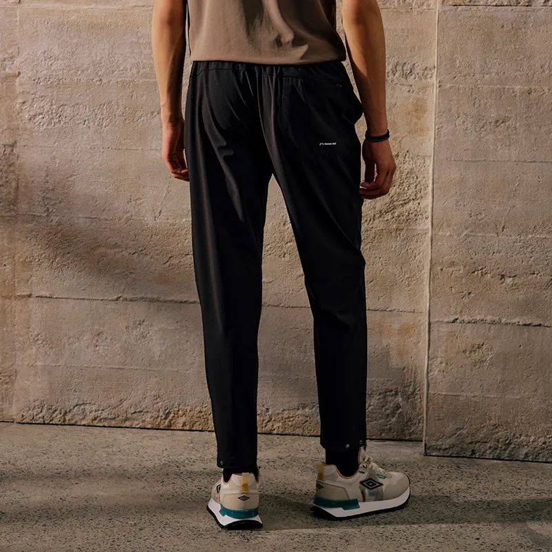 Umbro Knitted Sweatpants Men Gaze Black-2