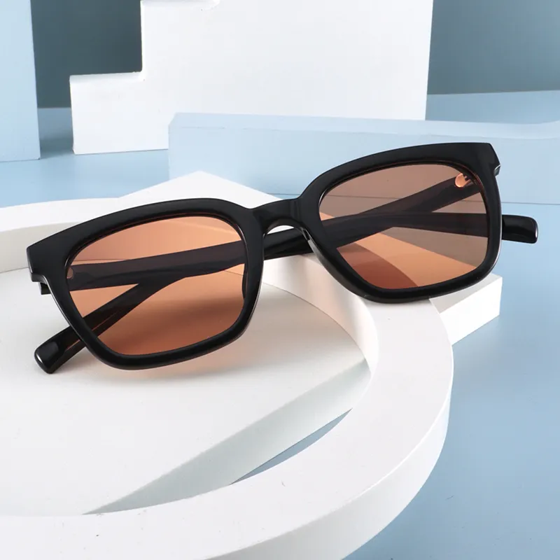 MUZU TR/Memory Plastic Square Sunglasses Unisex-1