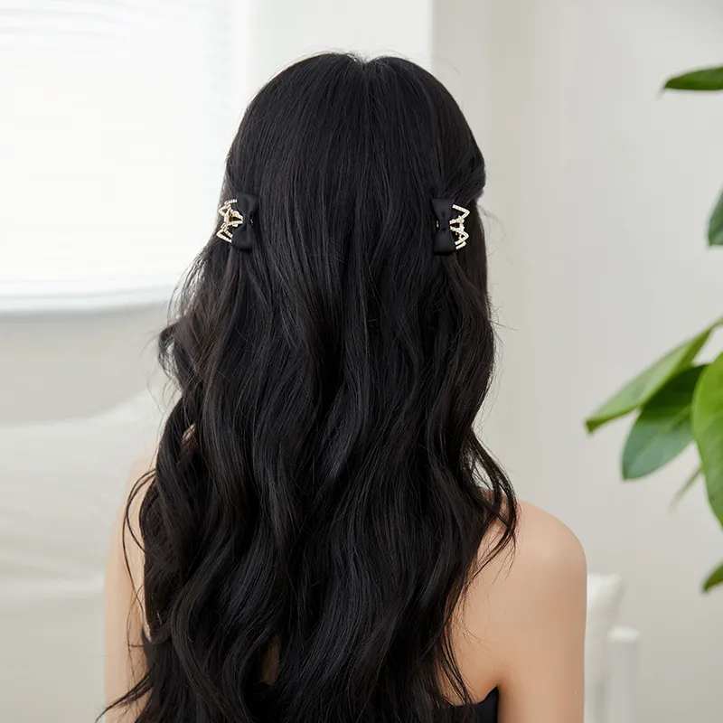 CHIMERA Fabric Alloy Hair Clips Women's-1