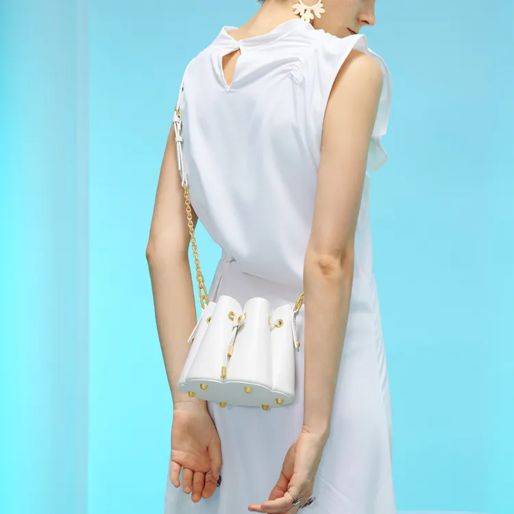 Gong Xuan Genuine Leather Crossbody Bag, Handbag Trumpets Women's White-10