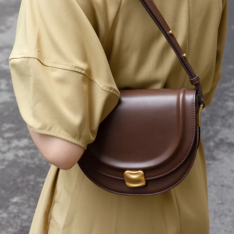 JONBAG Synthetic Leather Shifting Sand Bag Saddle Bag, Shoulder Bag, Crossbody Bag, Shoulder Bag Trumpets Women's Brown-3