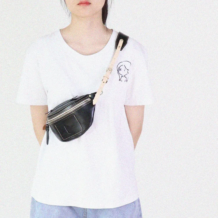 LINE ARTISANAL Sling Bags-4