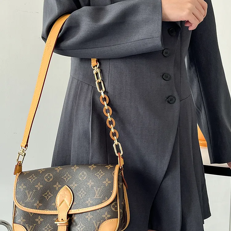 Luxury Care Artisan Workshop Acrylic Bag Strap Women's Brown-2