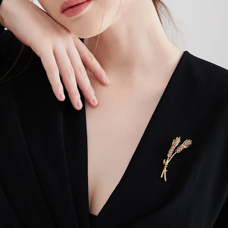 MCK Brooches Women's Gold-2