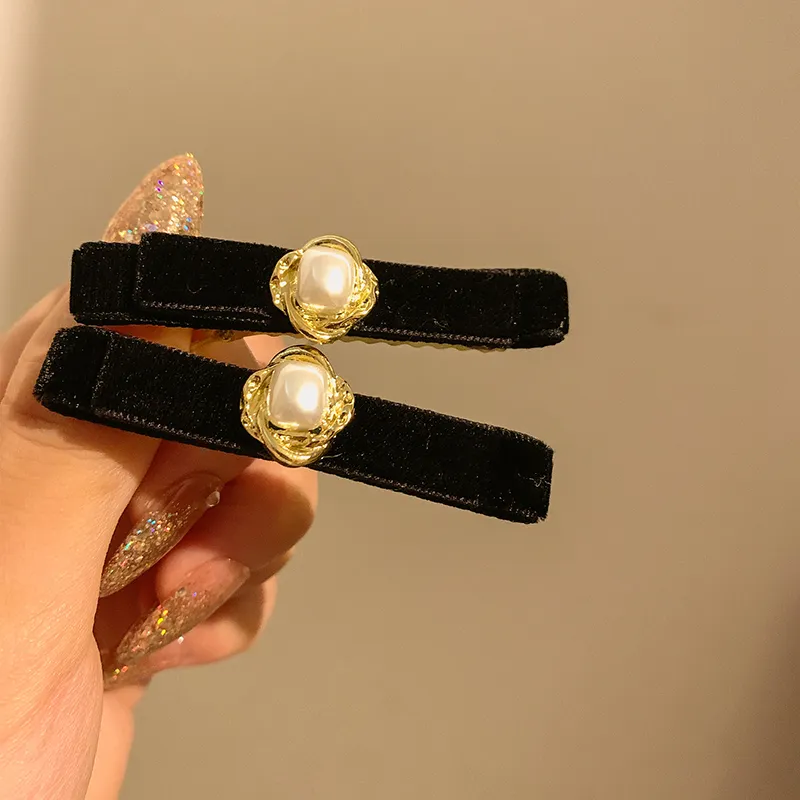 SENDME Hair Clips Women's Black Velvet Pearl Bowknot Hair Clip Set Of Two-5