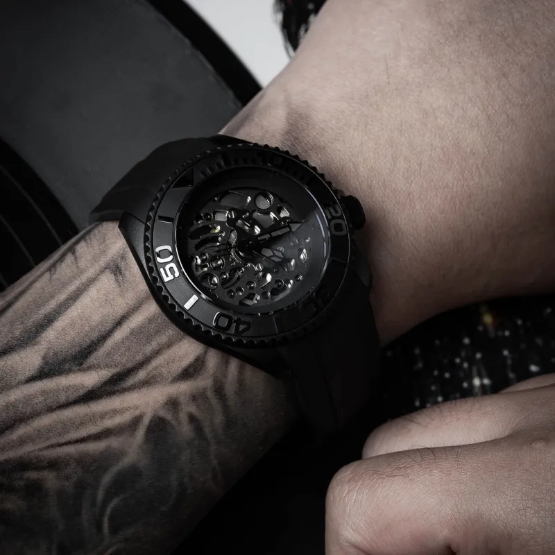 VENCREW Leviathan [Black Warrior] Automatic Mechanical Movement Watch Unisex Cut-Out Dial-4
