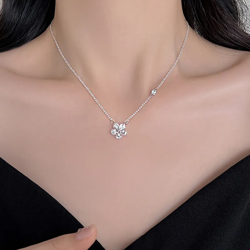 MOVER Necklaces Women's-3