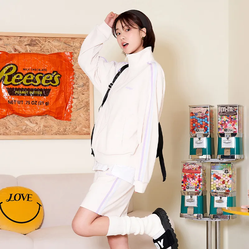 Nerdy Casual Shorts Unisex Cream-5