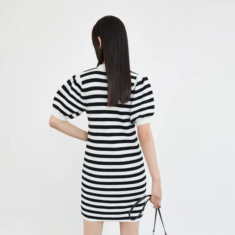 MO&CO Short Sleeved Dresses Women's-4