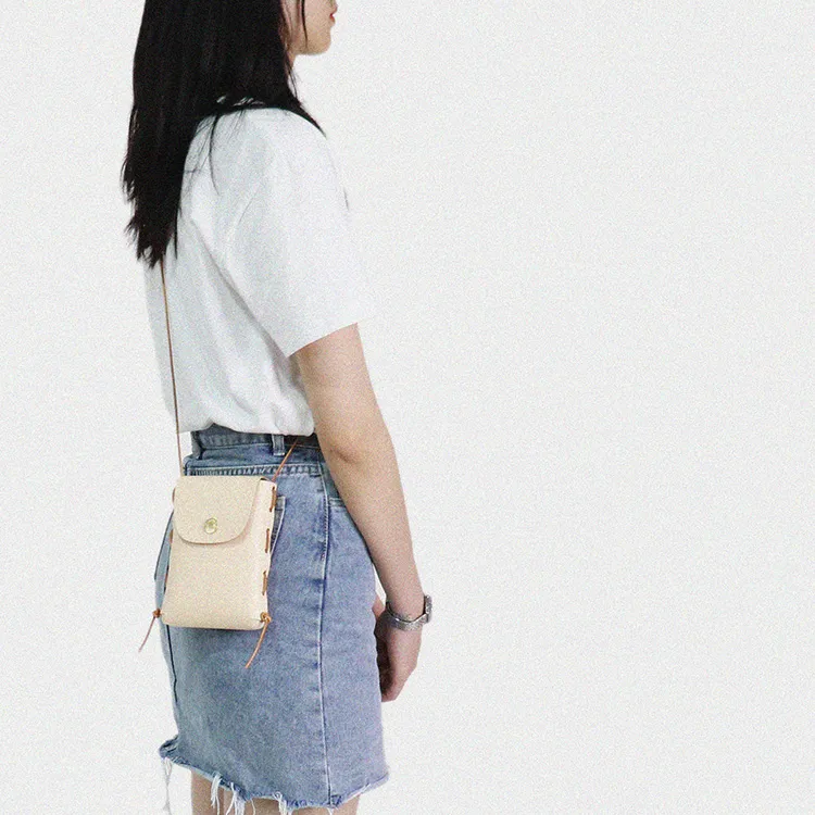 LINE ARTISANAL Cellphone Pouches-3