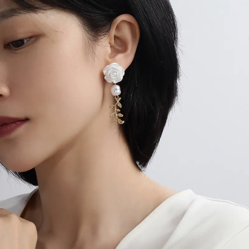 PIARA Earrings Women's-1