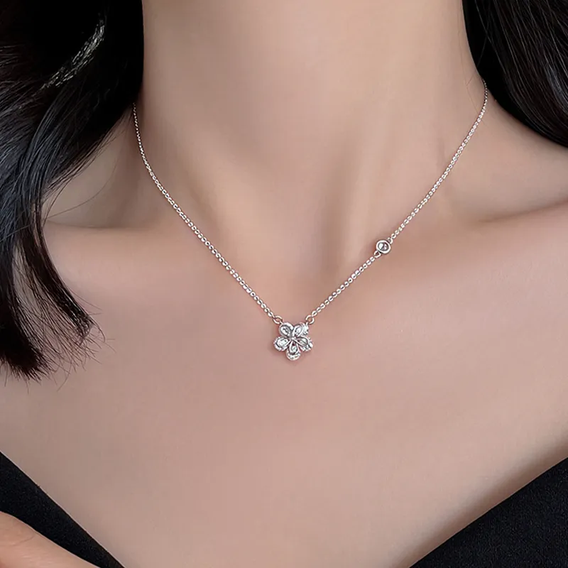 MOVER Necklaces Women's-1