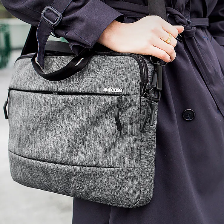 INCASE Polyester Handbag Laptop Bag Regular Unisex Graphite Black-1
