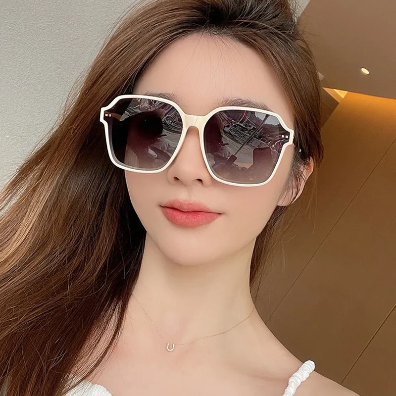 MUYKUY TR/Memory Plastic Stainless Steel Square Sunglasses Women's-3