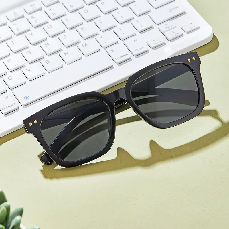 MUYKUY Plastic Sunglasses Unisex-1