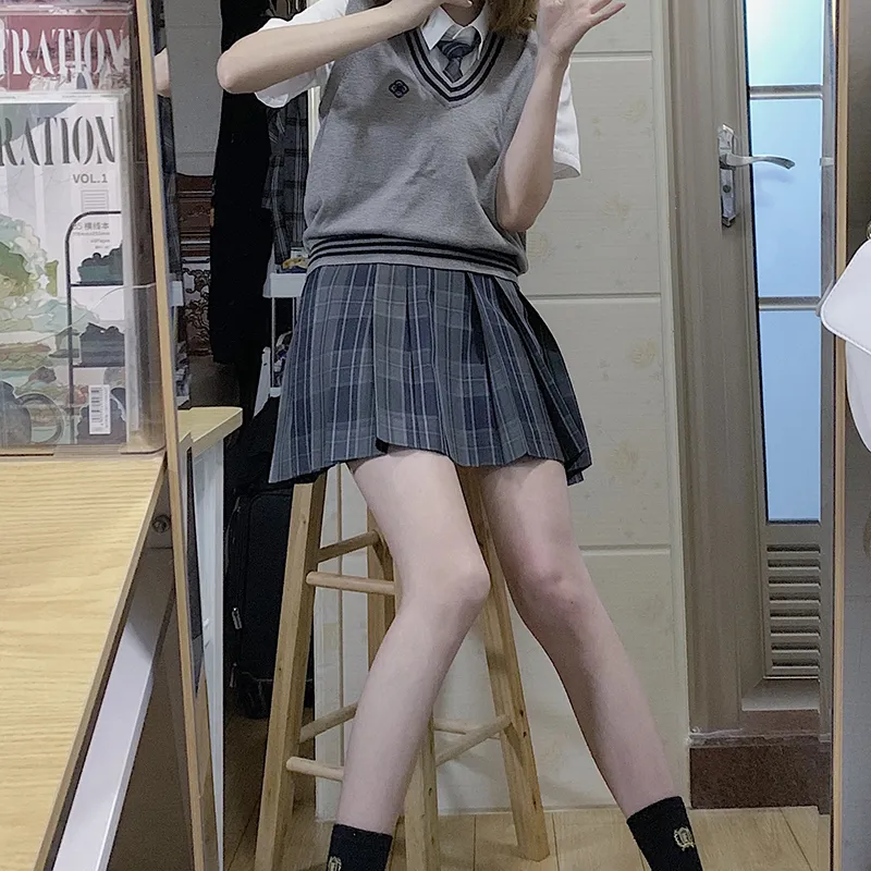 Tokyo Season Casual Short Skirts Women's Carbon Fiber Estate Plaid Skirt-39