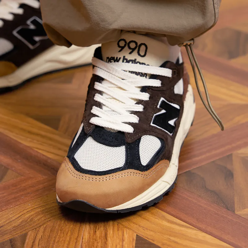 New Balance 990v2 MiUSA Season 2 Brown-8